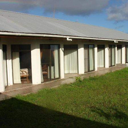 Hotel Victoria Hanga Roa Exterior photo