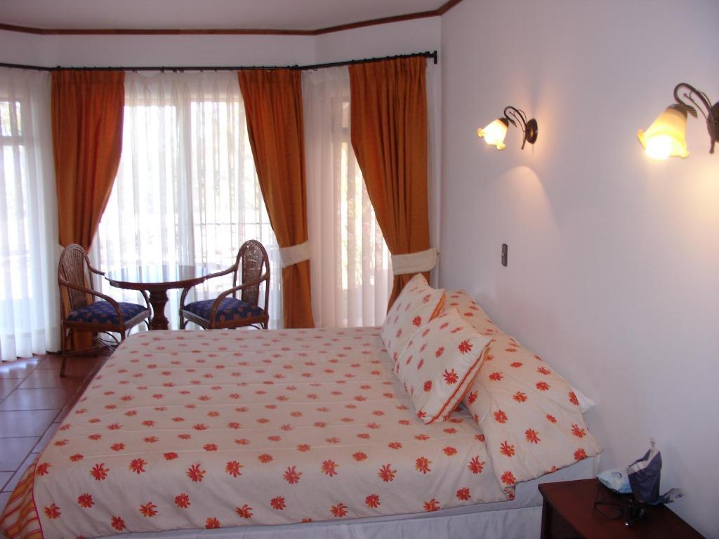 Hotel Victoria Hanga Roa Room photo